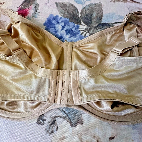 NWOT Dominique Mystique Full Comfort Fit Seamless Minimizer Bra Size 42H Beige - Picture 13 of 13